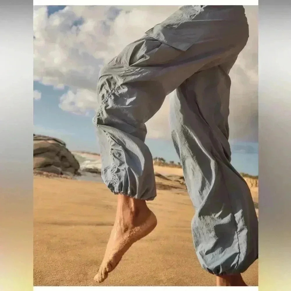 Gilly Hicks/ hollister drawstring parachute track nylon cargo pants size M